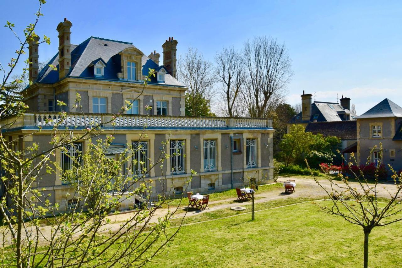 Chambres D'Hotes Le Clos Des Marronniers Douvres-la-Délivrande エクステリア 写真