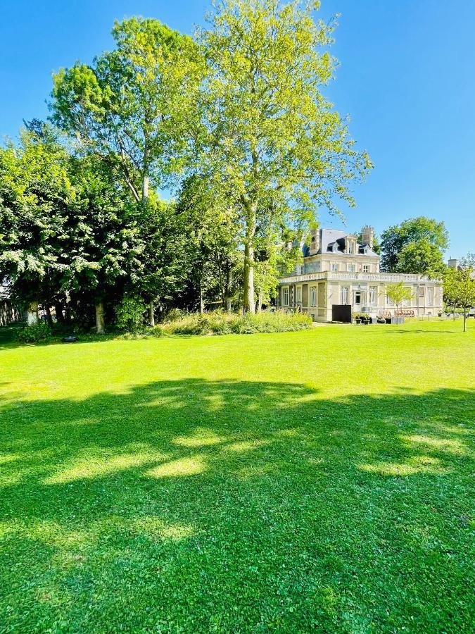 Chambres D'Hotes Le Clos Des Marronniers Douvres-la-Délivrande エクステリア 写真